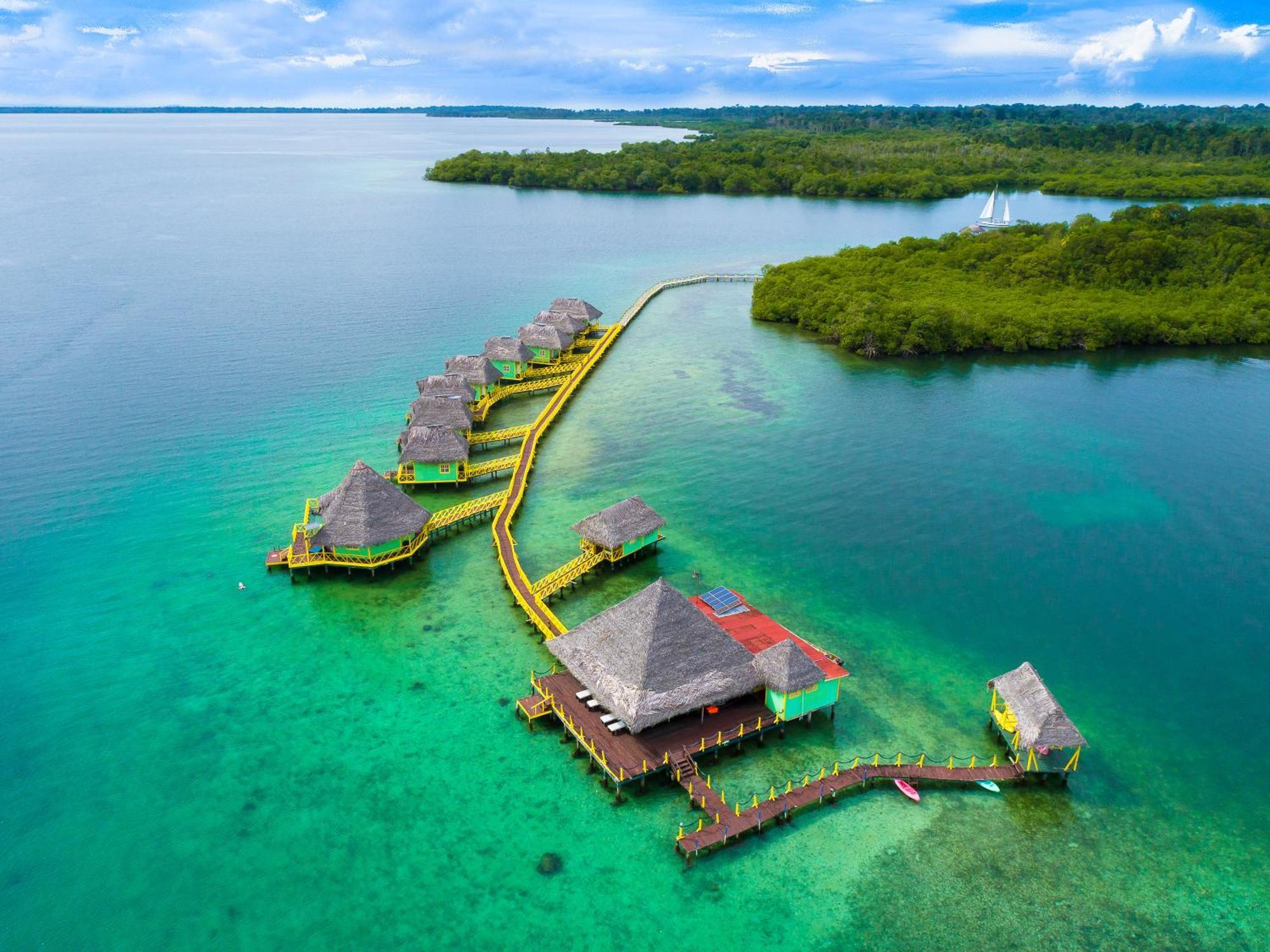 Punta Caracol Acqua Lodge Bocas Town Exterior photo